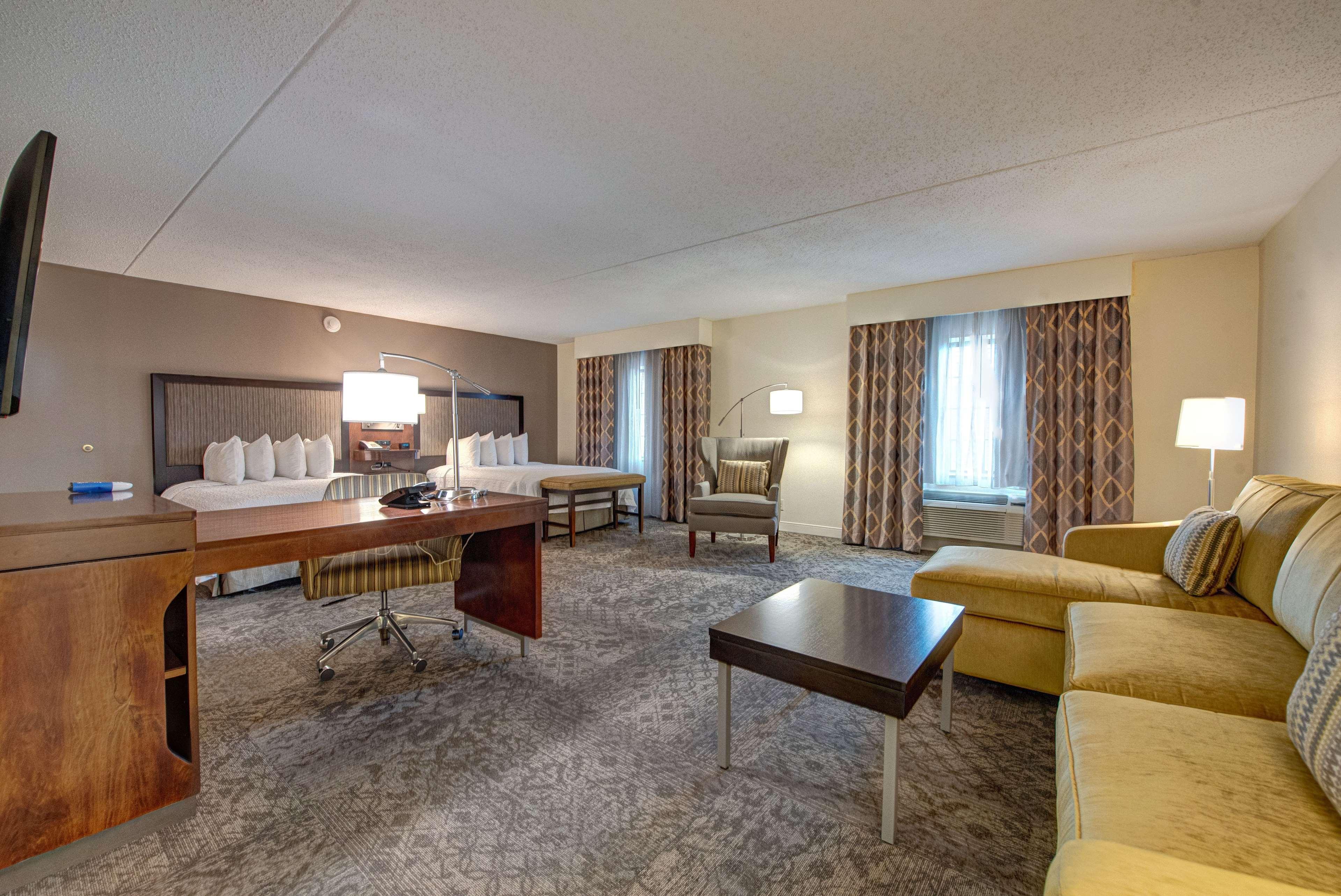 Hampton Inn & Suites By Hilton - Rockville Centre Exteriér fotografie