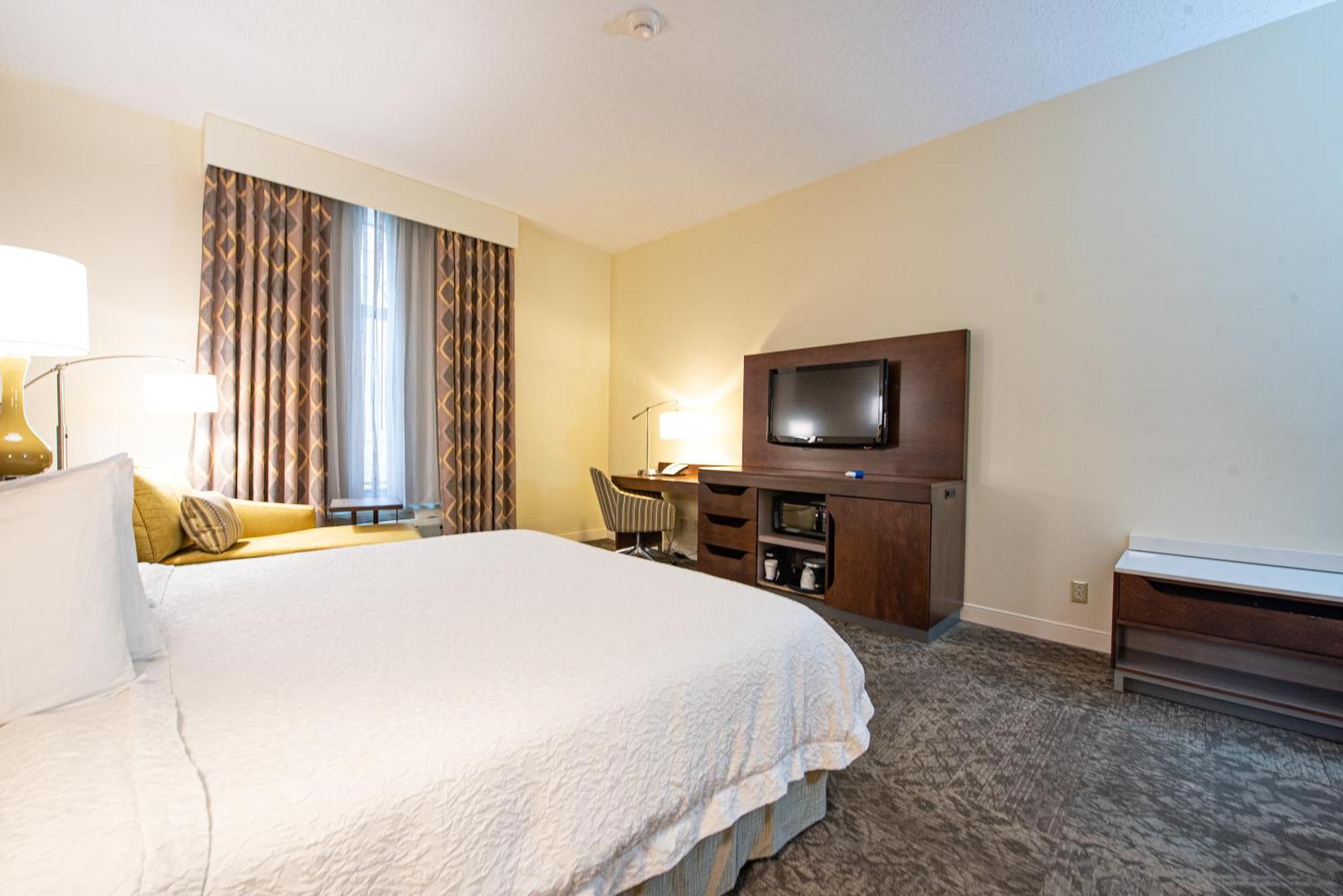 Hampton Inn & Suites By Hilton - Rockville Centre Exteriér fotografie