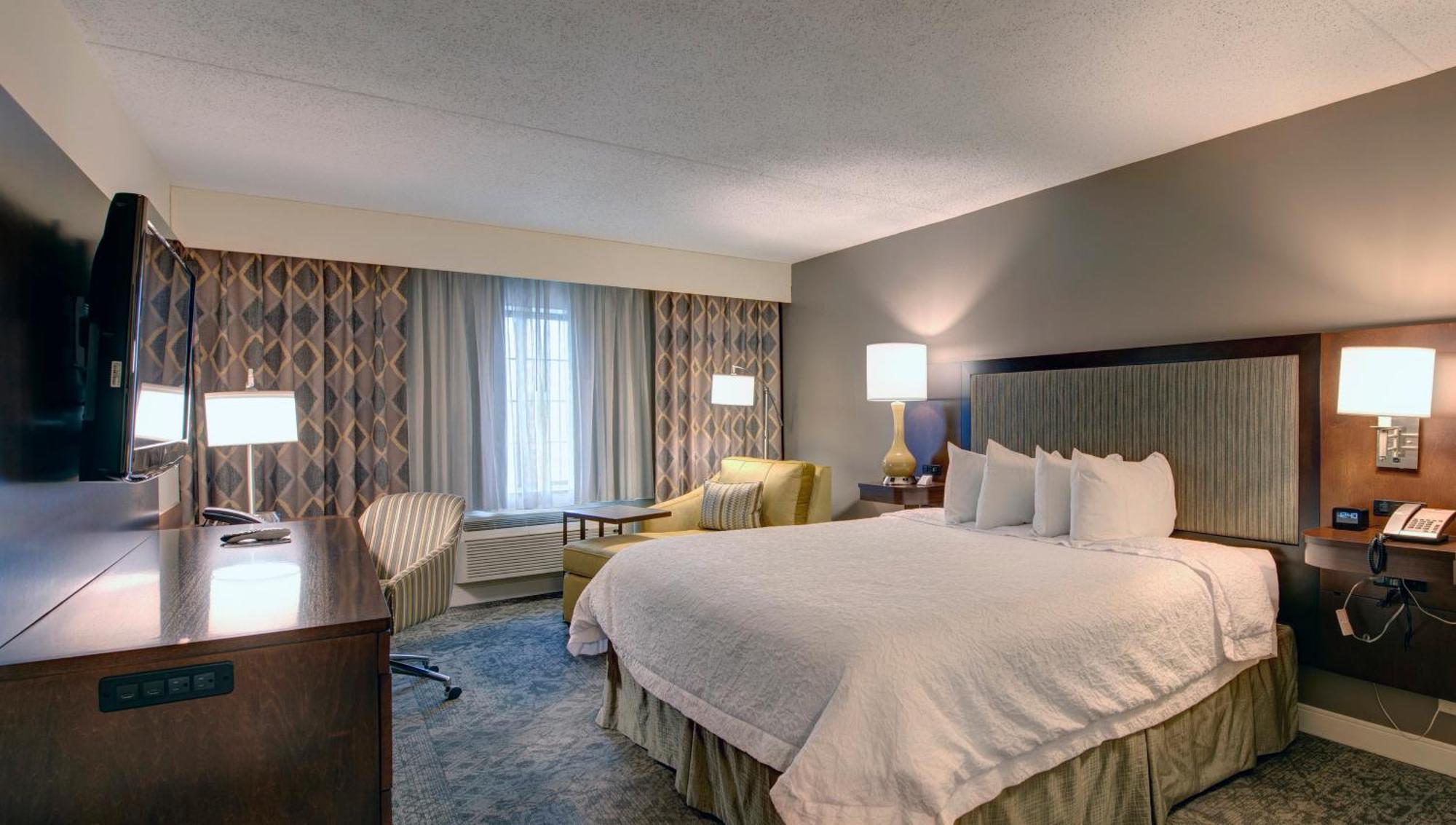 Hampton Inn & Suites By Hilton - Rockville Centre Exteriér fotografie