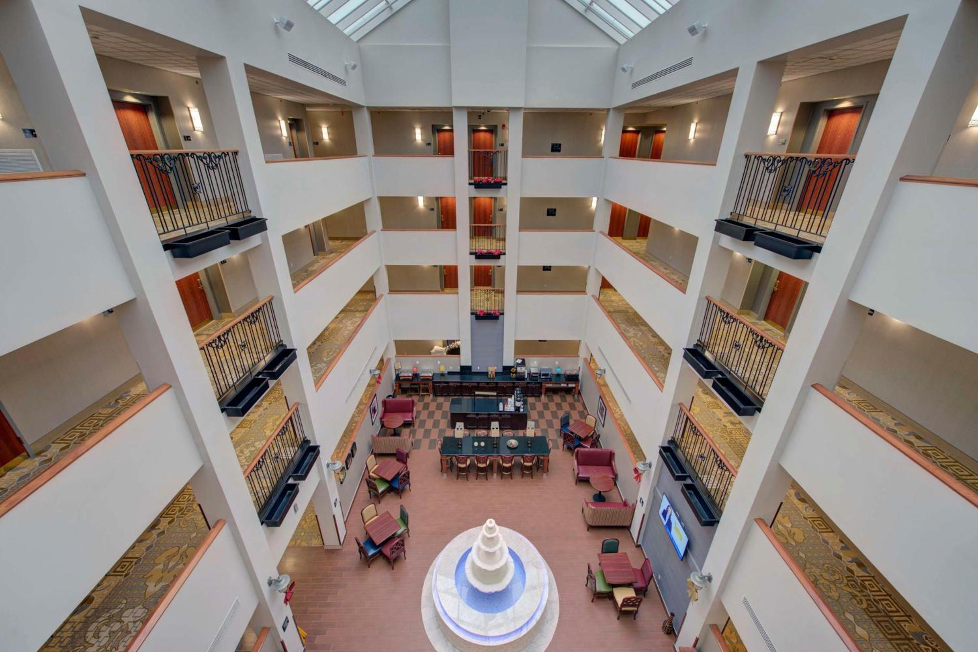 Hampton Inn & Suites By Hilton - Rockville Centre Exteriér fotografie