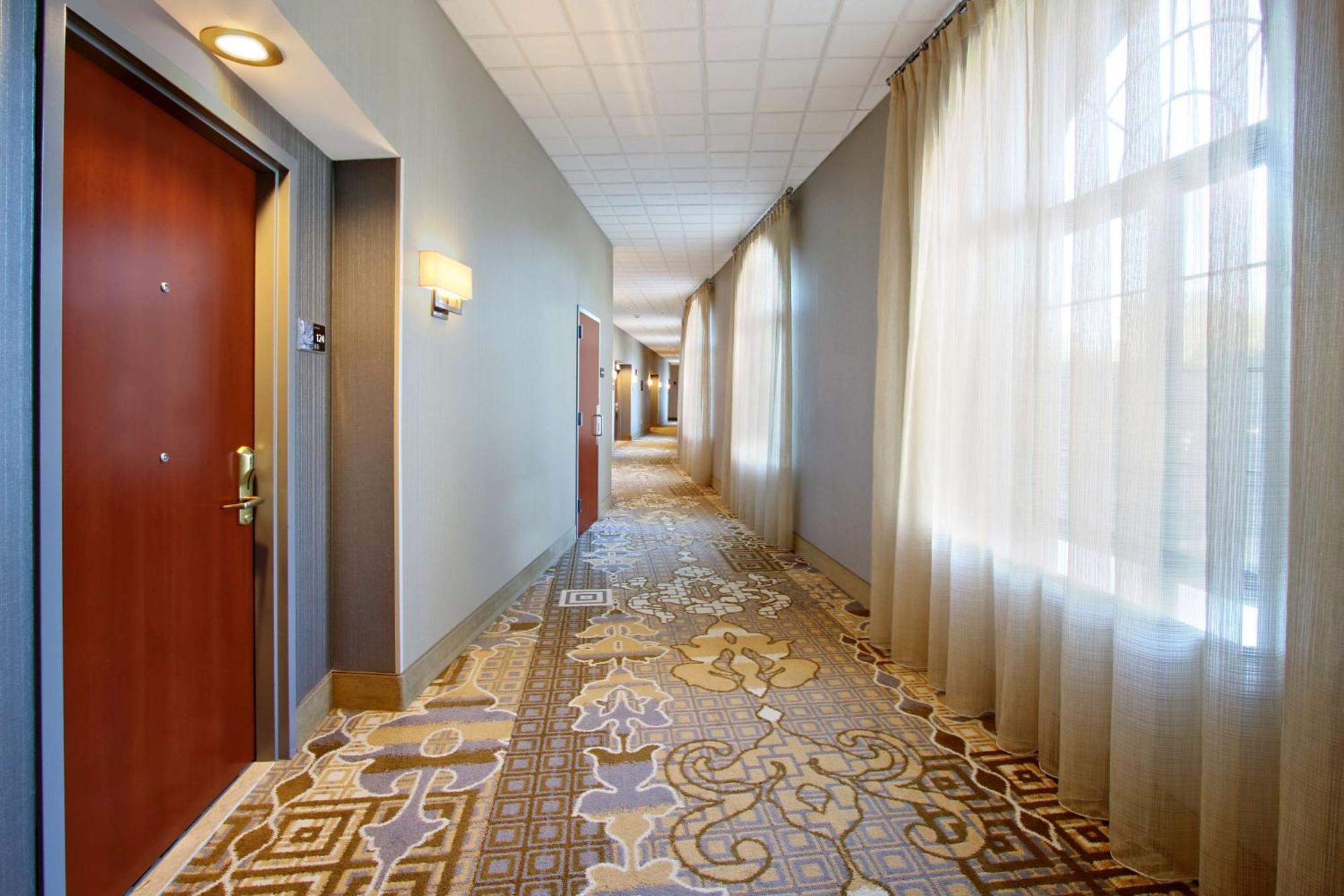Hampton Inn & Suites By Hilton - Rockville Centre Exteriér fotografie