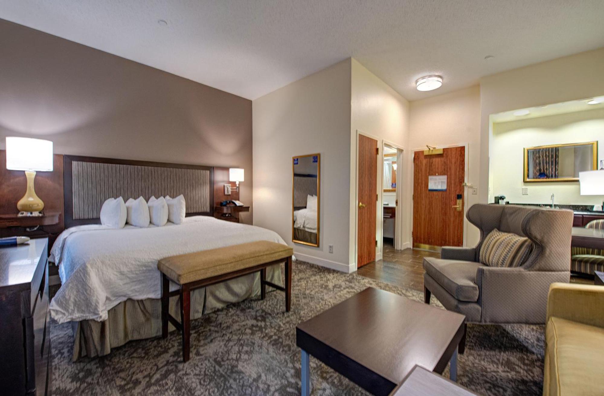 Hampton Inn & Suites By Hilton - Rockville Centre Exteriér fotografie