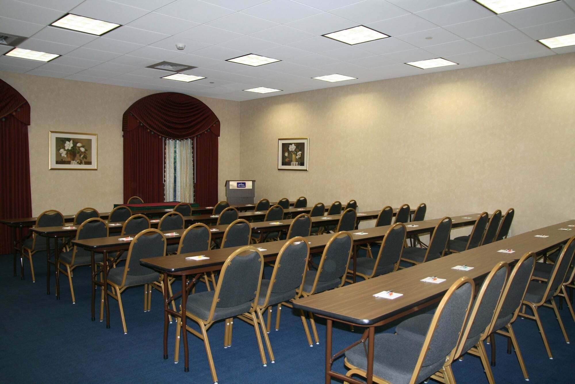 Hampton Inn & Suites By Hilton - Rockville Centre Exteriér fotografie